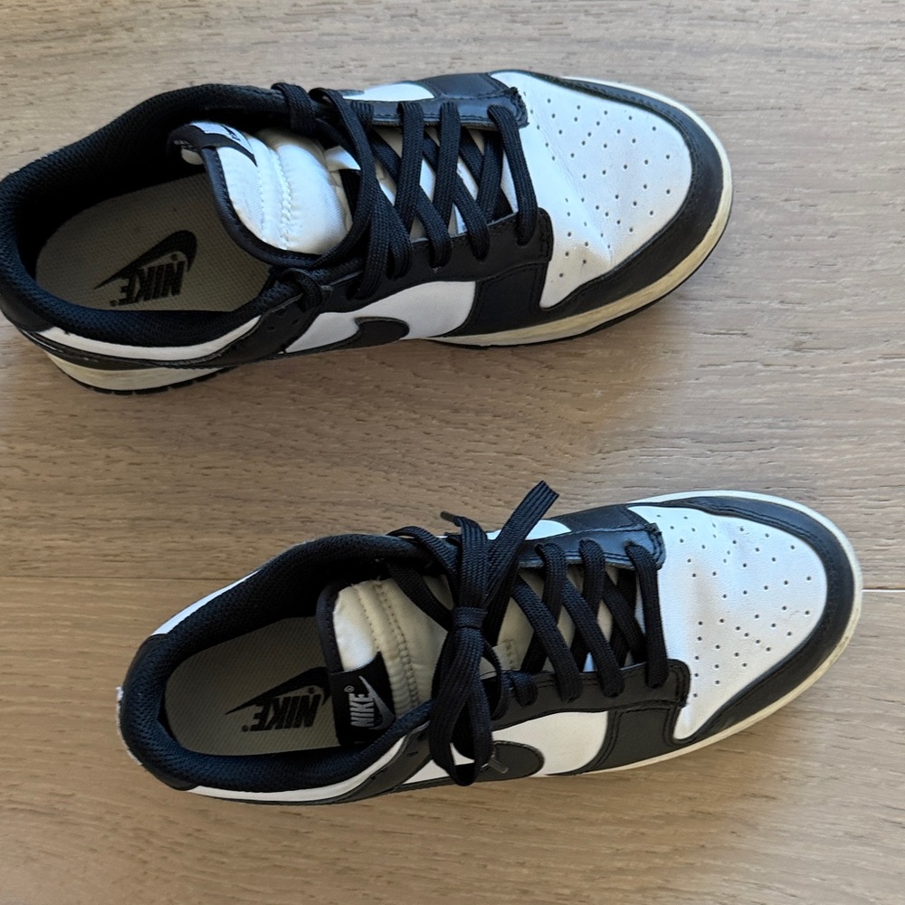 Nike womens size 9